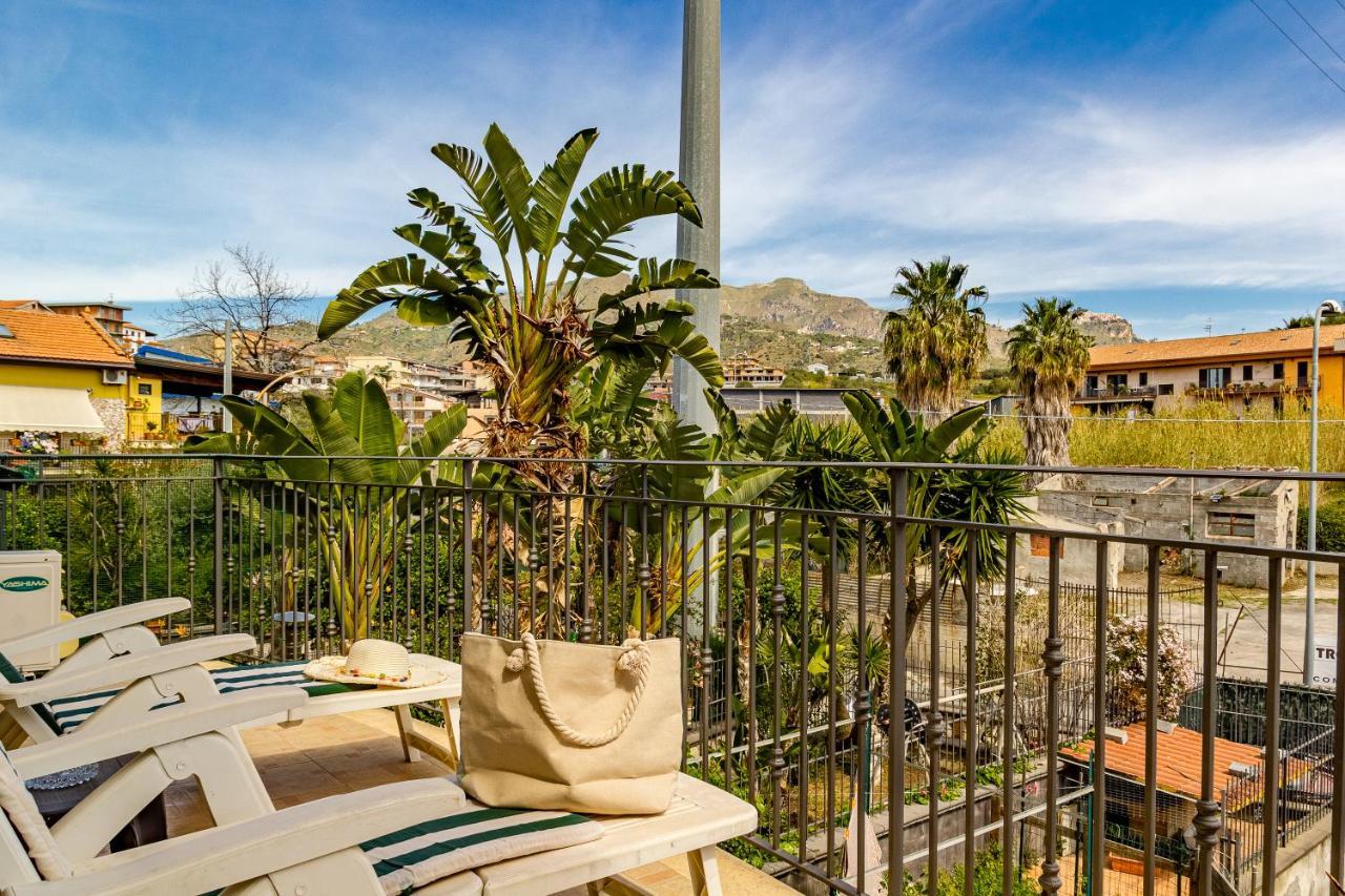 Villetta Desiderio Apartment Giardini-Naxos Buitenkant foto